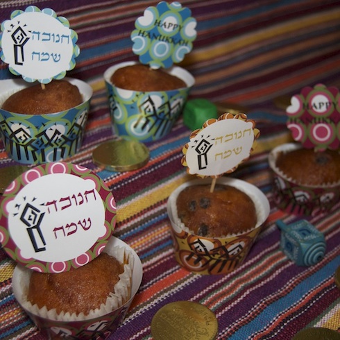 hanukkah cupcake wrappers and toppers via birkat chaverim