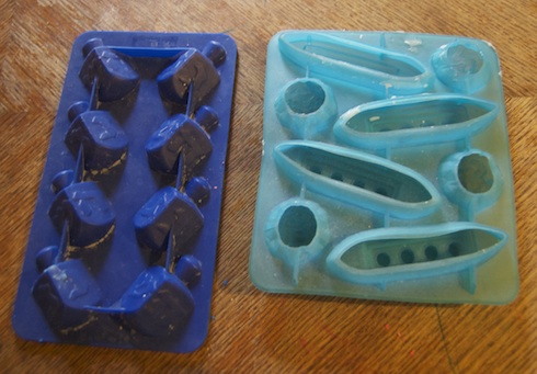 Dreidel silicon mold and boat silicon mold snagged at the Emunah white elephant sale