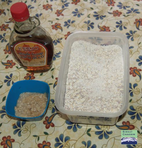 photo of homemade oatmeal made to work on getting rid of hametz via Birkat Chaverim